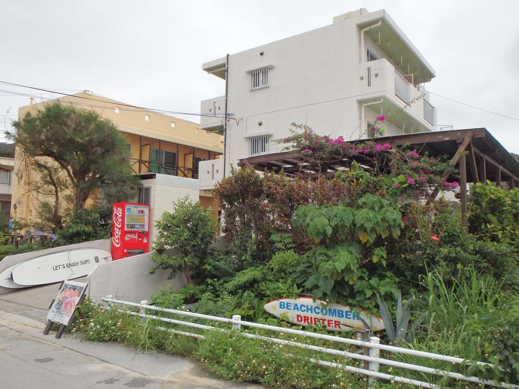 Beach Comber Apartment Okinawa Phòng bức ảnh